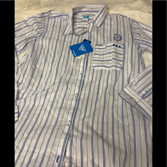 Columbia Tops - NWT!MEDIUM Kentucky Columbia Long Sleeve Top wildcats striped button up